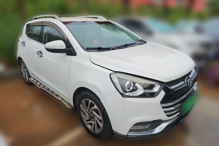 Used JAC Group Refine S2 2015 1.5L Manual Luxury Smart Model Front Right 45 Deg