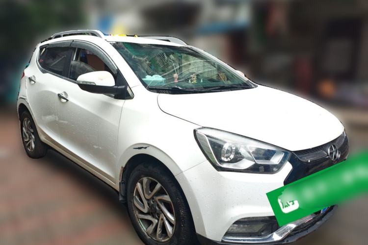 Used JAC Group Refine S2 2015 1.5L Manual Luxury Smart Model Front Right 45 Deg