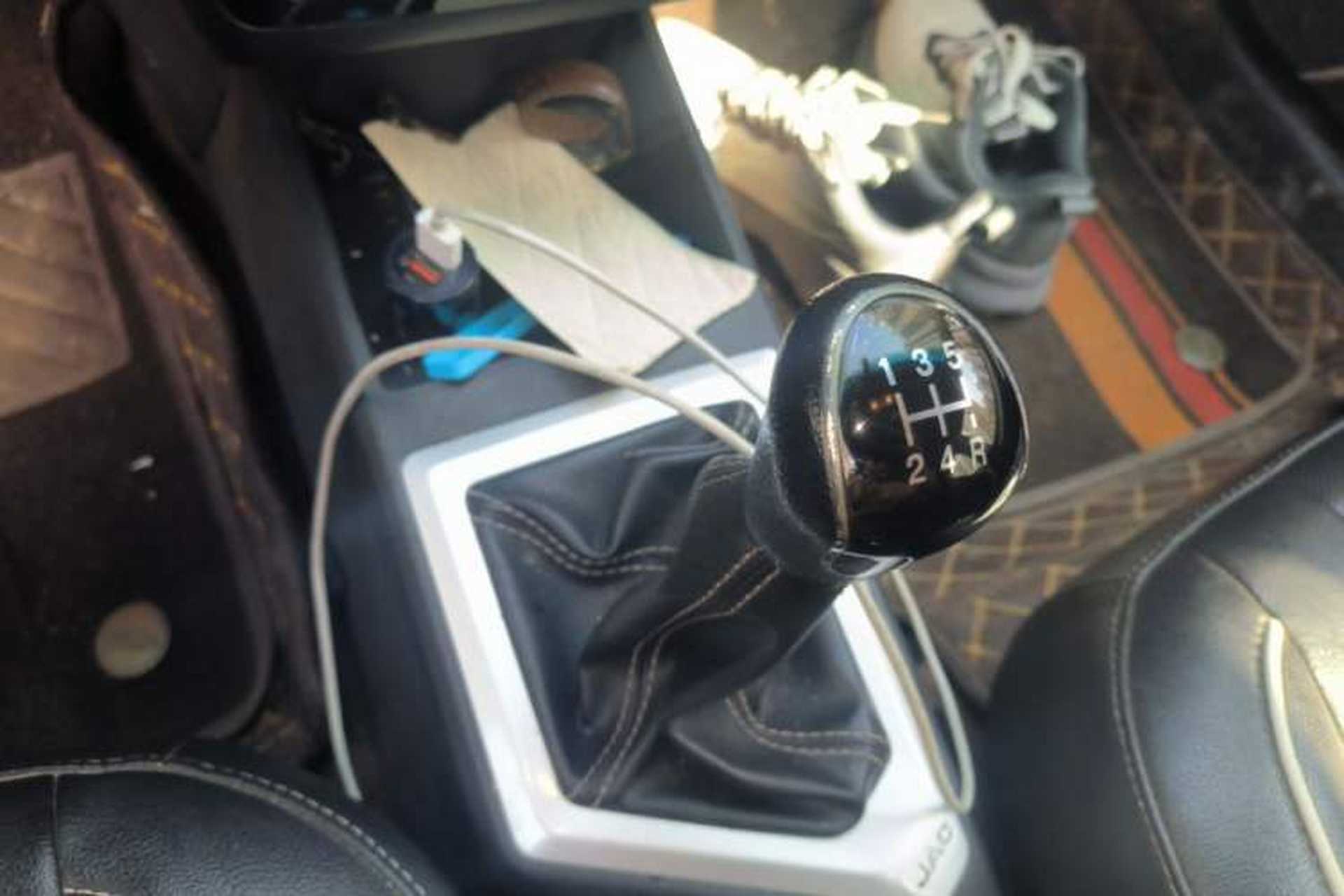Used JAC Group Refine S2 2015 1.5L Manual Luxury Model Gear Lever