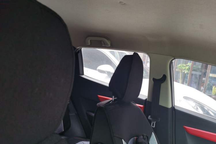 Used JAC Group Refine S2 2015 1.5L CVT Luxury Smart Version Headliner