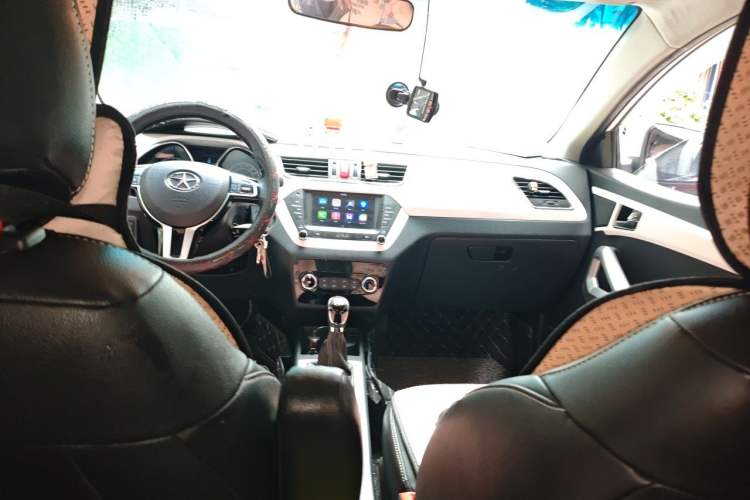 Used JAC Group Refine S2 2015 1.5L Manual Luxury Smart Model Headliner