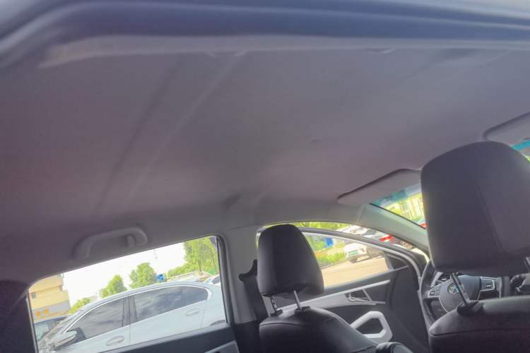 Used JAC Group Refine S2 2015 1.5L CVT Luxury Smart Version Headliner