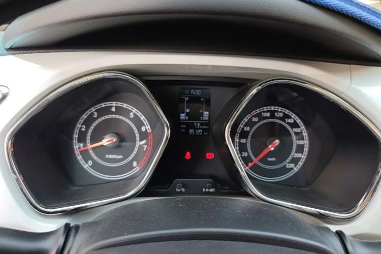 Used JAC Group Refine S2 2015 1.5L Manual Luxury Model Instrument Cluster