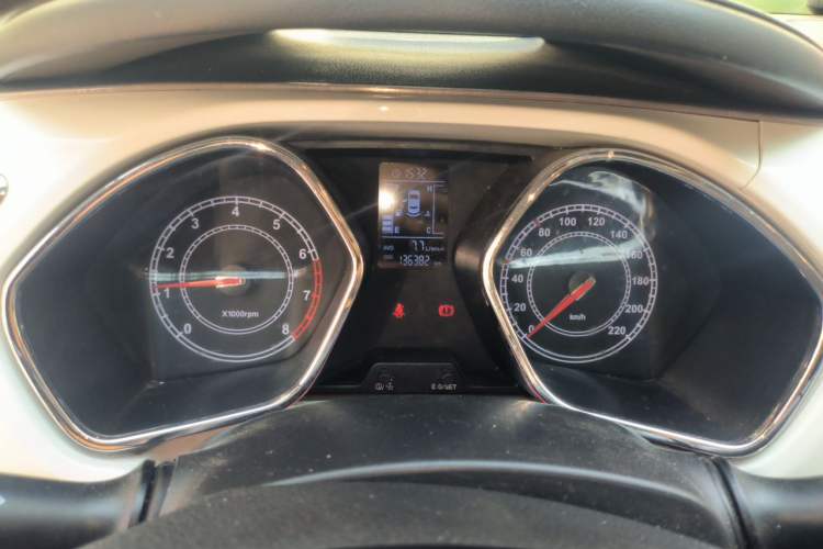 Used JAC Group Refine S2 2015 1.5L Manual Luxury Model Instrument Cluster