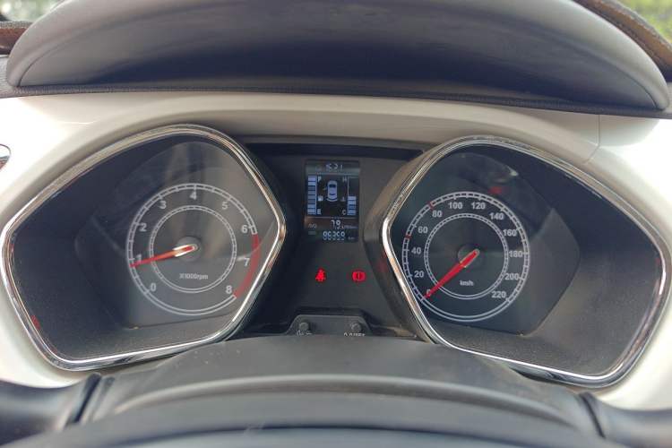 Used JAC Group Refine S2 2015 1.5L Manual Luxury Model Instrument Cluster