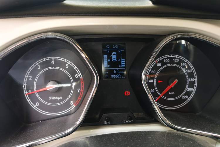 Used JAC Group Refine S2 2015 1.5L Manual Luxury Model Instrument Cluster