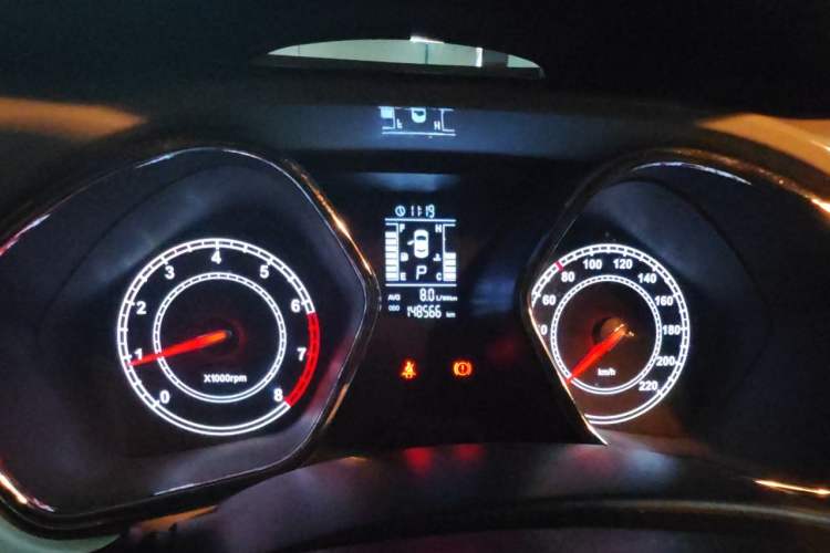 Used JAC Group Refine S2 2015 1.5L CVT Luxury Smart Version Instrument Cluster