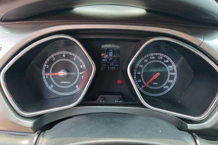 Used JAC Group Refine S2 2015 1.5L CVT Luxury Smart Version Instrument Cluster