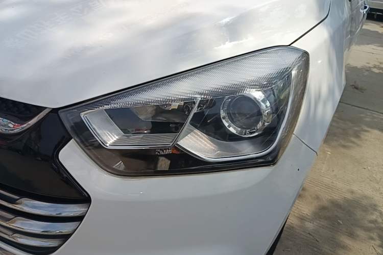 Used JAC Group Refine S2 2015 1.5L CVT Luxury Edition Left Front Headlight