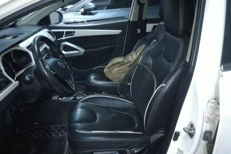 Used JAC Group Refine S2 2015 1.5L CVT Luxury Smart Version Left Front Seat