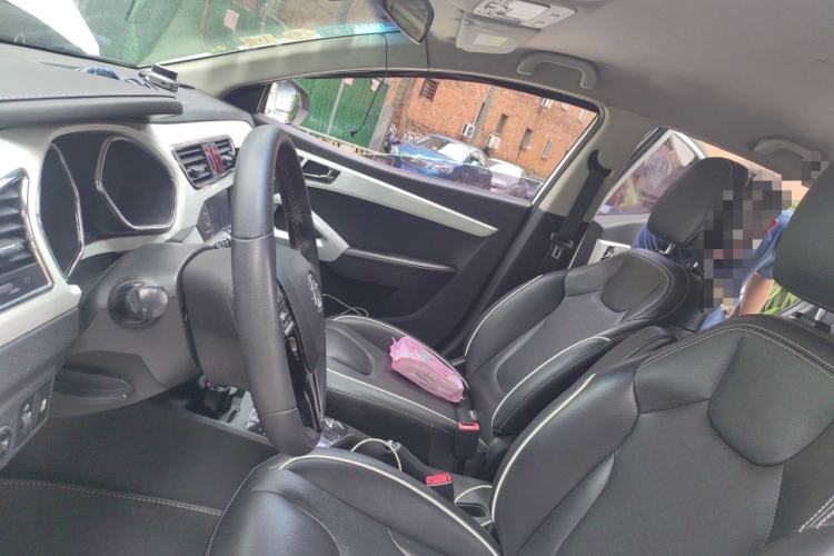 Used JAC Group Refine S2 2015 1.5L CVT Luxury Smart Version Left Front Seat