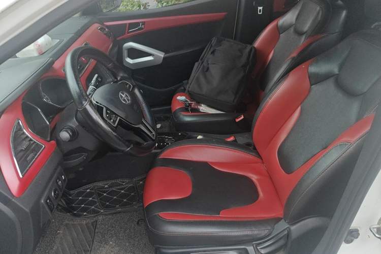 Used JAC Group Refine S2 2015 1.5L CVT Luxury Smart Version Left Front Seat