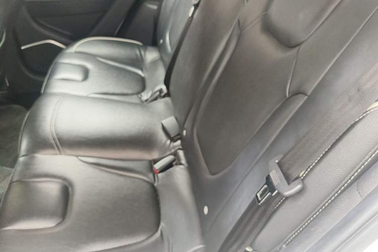Used JAC Group Refine S2 2015 1.5L CVT Luxury Smart Version Left Rear Seat