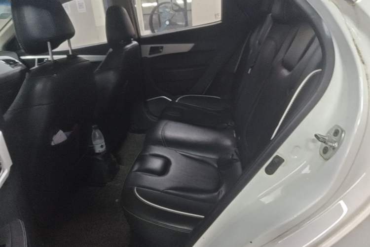 Used JAC Group Refine S2 2015 1.5L CVT Luxury Edition Left Rear Seat