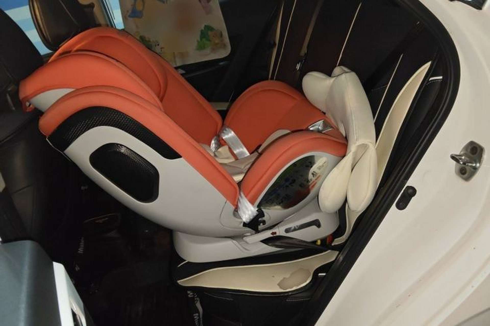 Used JAC Group Refine S2 2015 1.5L CVT Luxury Smart Version Left Rear Seat