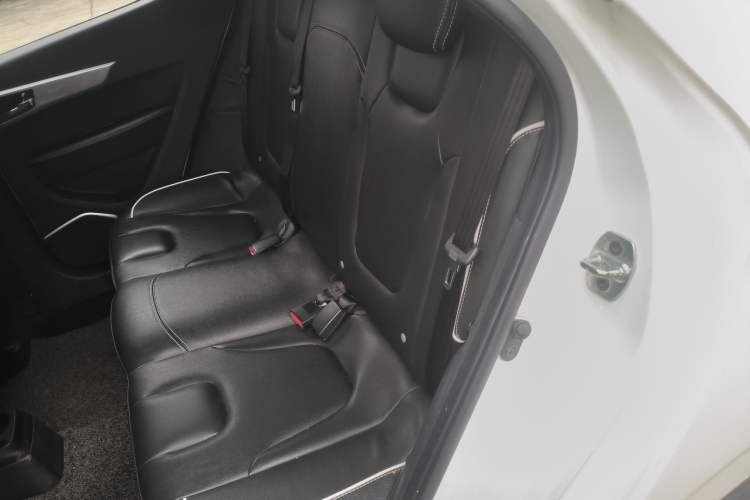 Used JAC Group Refine S2 2015 1.5L CVT Luxury Smart Version Left Rear Seat
