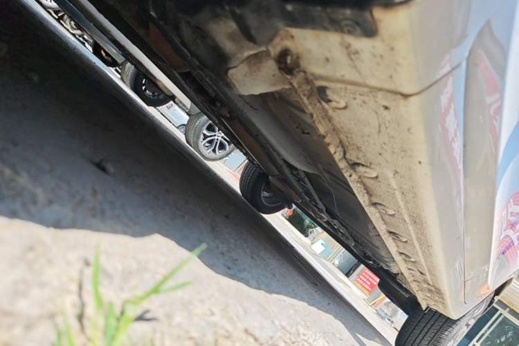 Used JAC Group Refine S2 2015 1.5L CVT Luxury Smart Version Left Side Sill