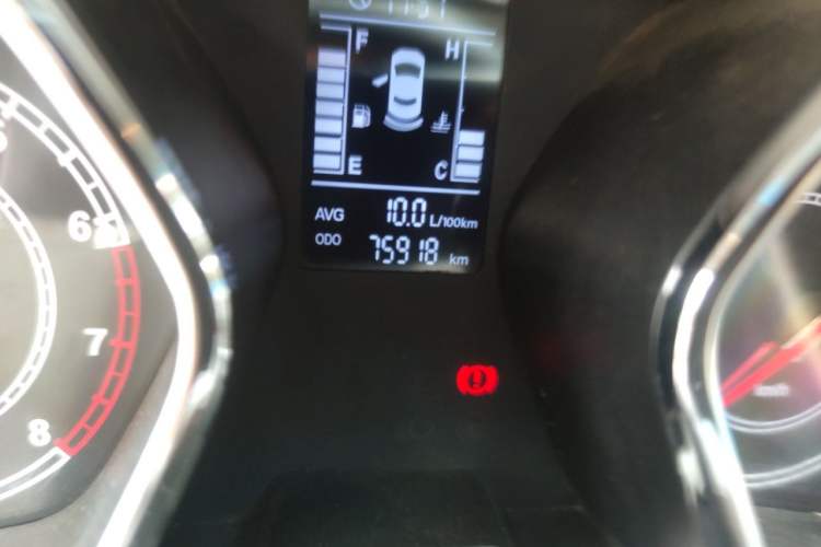 Used JAC Group Refine S2 2015 1.5L Manual Luxury Model Odometer Close Up
