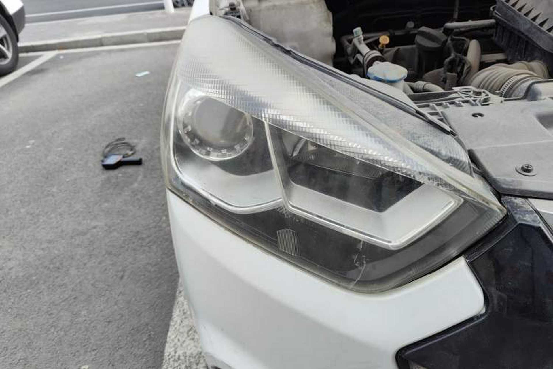 Used JAC Group Refine S2 2015 1.5L Manual Luxury Model Right Front Headlight