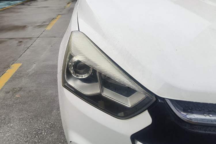 Used JAC Group Refine S2 2015 1.5L CVT Luxury Smart Version Right Front Headlight