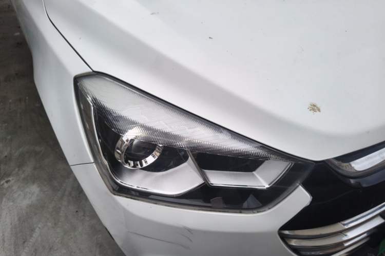 Used JAC Group Refine S2 2015 1.5L CVT Luxury Edition Right Front Headlight