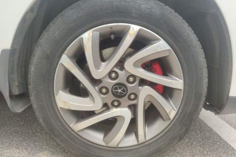 Used JAC Group Refine S2 2015 1.5L Manual Luxury Model Right Front Wheel Hub