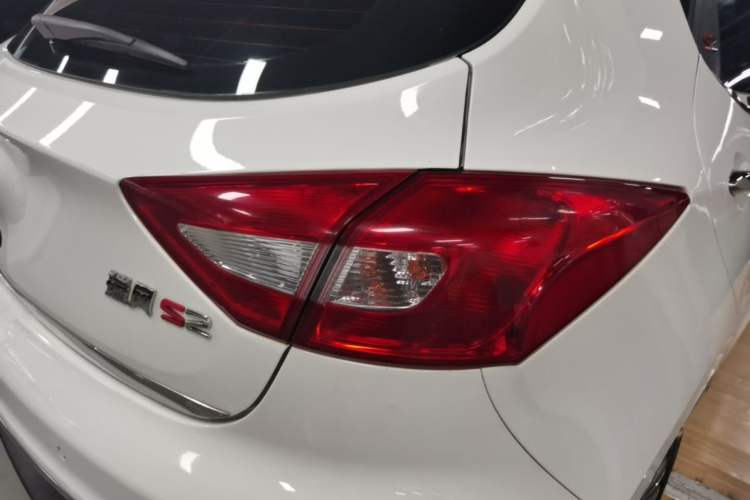 Used JAC Group Refine S2 2015 1.5L Manual Luxury Model Right Rear Taillight