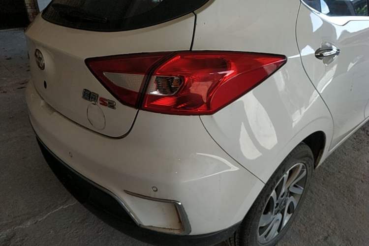 Used JAC Group Refine S2 2015 1.5L CVT Luxury Smart Version Right Rear Taillight