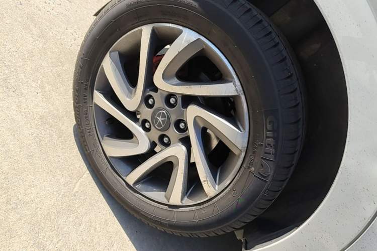Used JAC Group Refine S2 2015 1.5L Manual Luxury Model Right Rear Wheel Hub