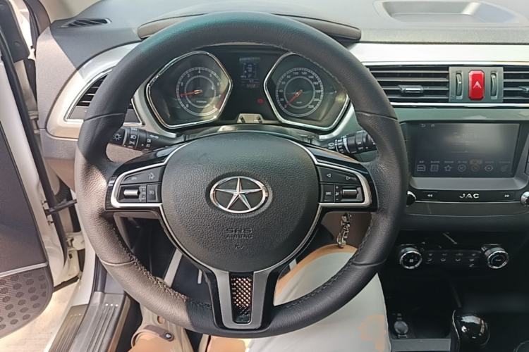 Used JAC Group Refine S2 2015 1.5L CVT Luxury Edition Steering Wheel