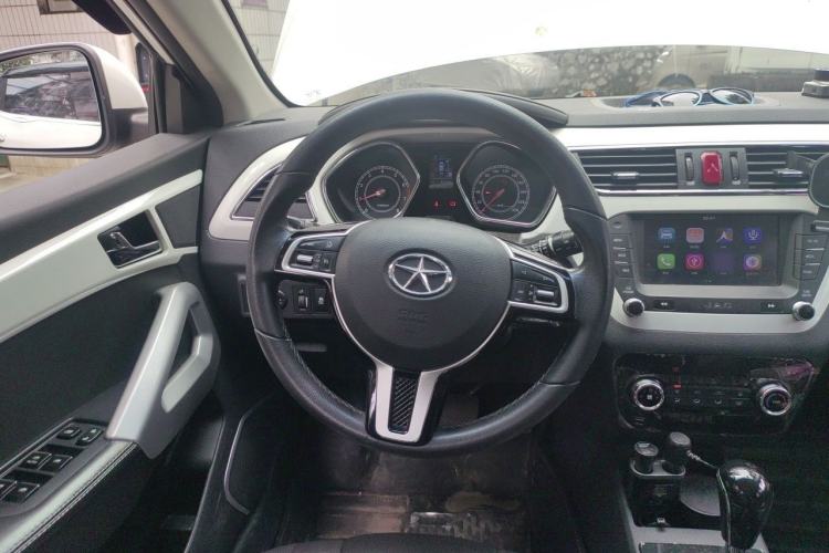 Used JAC Group Refine S2 2015 1.5L CVT Luxury Smart Version Steering Wheel