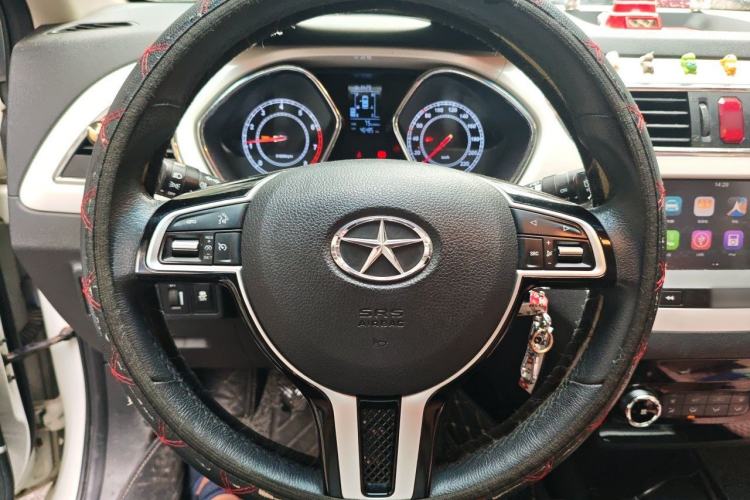 Used JAC Group Refine S2 2015 1.5L Manual Luxury Smart Model Steering Wheel