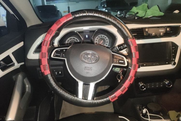 Used JAC Group Refine S2 2015 1.5L Manual Luxury Smart Model Steering Wheel
