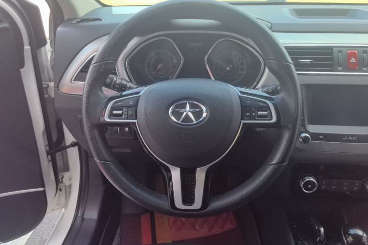 Used JAC Group Refine S2 2015 1.5L CVT Luxury Smart Version Steering Wheel