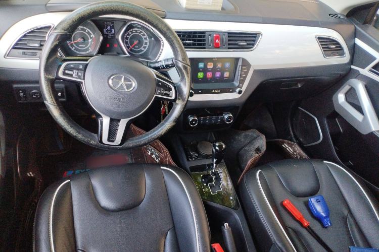 Used JAC Group Refine S2 2015 1.5L CVT Luxury Smart Version Steering Wheel