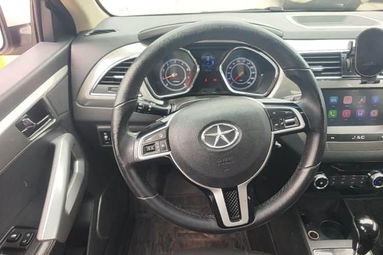 Used JAC Group Refine S2 2015 1.5L CVT Luxury Smart Version Steering Wheel