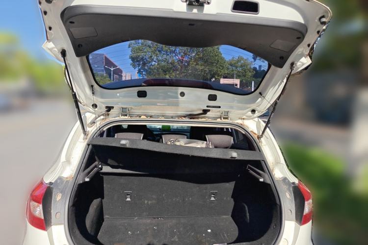 Used JAC Group Refine S2 2015 1.5L Manual Luxury Smart Model Trunk
