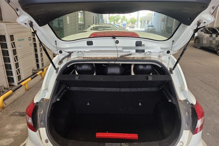 Used JAC Group Refine S2 2015 1.5L Manual Luxury Smart Model Trunk