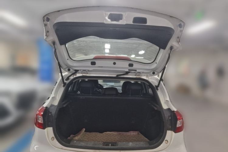 Used JAC Group Refine S2 2015 1.5L CVT Luxury Edition Trunk