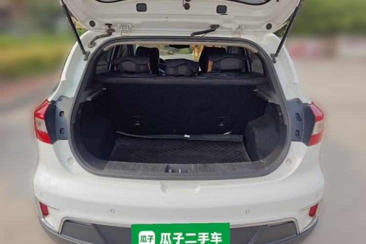 Used JAC Group Refine S2 2015 1.5L Manual Luxury Model Trunk