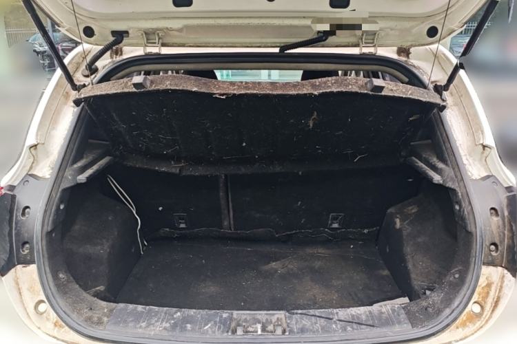 Used JAC Group Refine S2 2015 1.5L Manual Luxury Smart Model Trunk