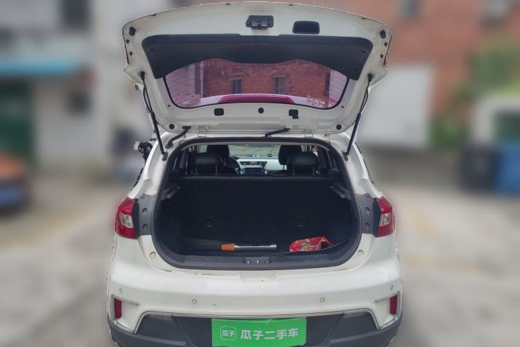 Used JAC Group Refine S2 2015 1.5L CVT Luxury Smart Version Trunk