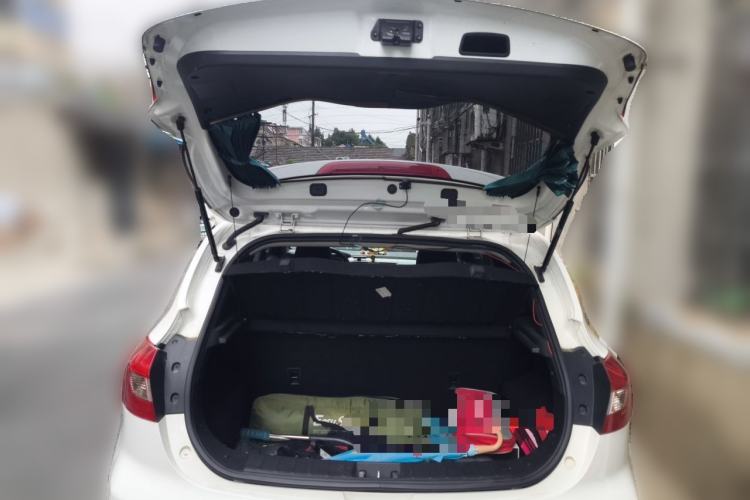 Used JAC Group Refine S2 2015 1.5L Manual Luxury Smart Model Trunk