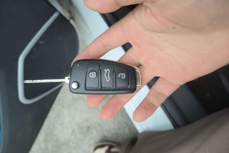 Used JAC Group Refine S2 2015 1.5L CVT Luxury Smart Version Vehicle Key