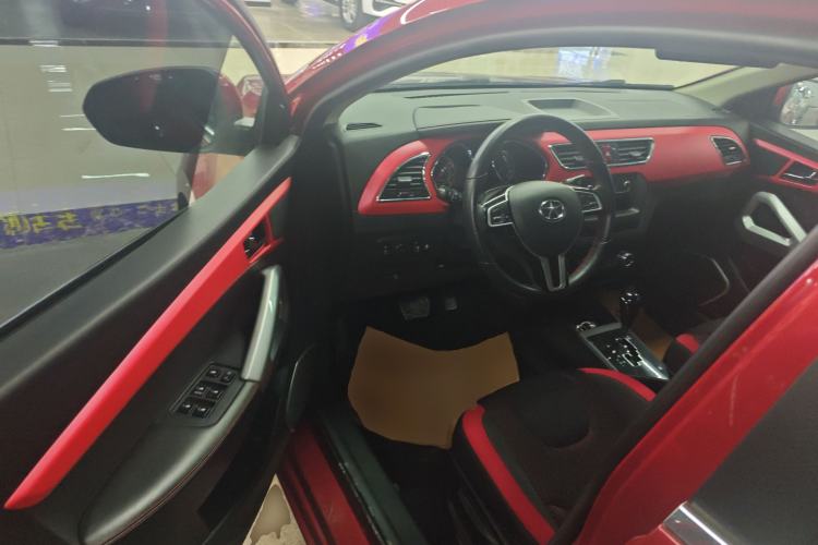 Used JAC Group Refine S2 2016 1.5L CVT Luxury Model Two-Tone Version Driver Seat