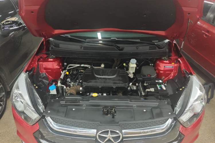 Used JAC Group Refine S2 2016 1.5L CVT Luxury Model Two-Tone Version Engine Bay