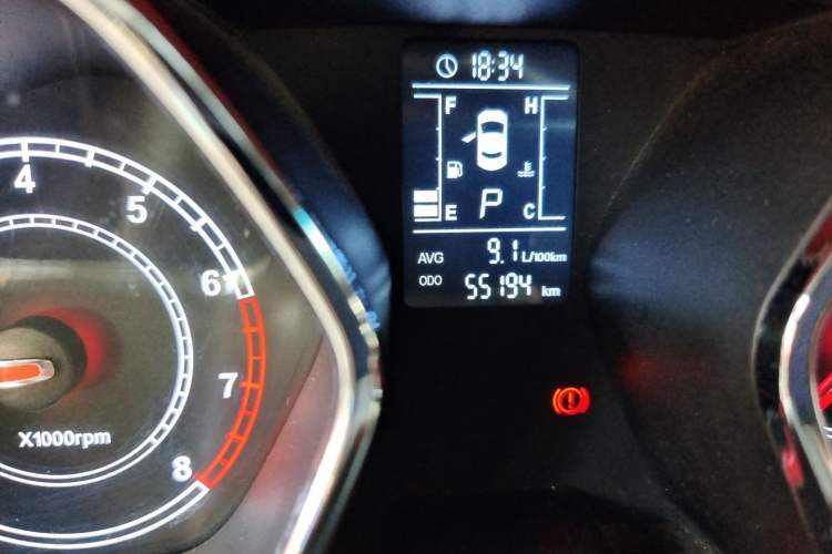 Used JAC Group Refine S2 2016 1.5L CVT Luxury Smart Version Two-Tone Edition Odometer Close Up
