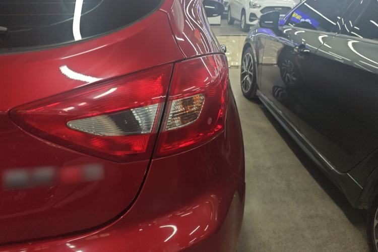 Used JAC Group Refine S2 2016 1.5L CVT Luxury Model Two-Tone Version Right Rear Taillight