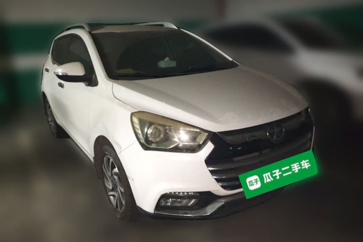 Used JAC Group Refine S2 2016 1.5L Manual Luxury Smart Version Two-Tone Edition Front Right 45 Deg