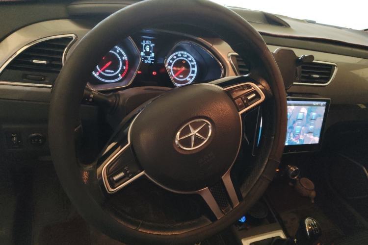 Used JAC Group Refine S2 2016 1.5L Manual Luxury Smart Version Two-Tone Edition Steering Wheel